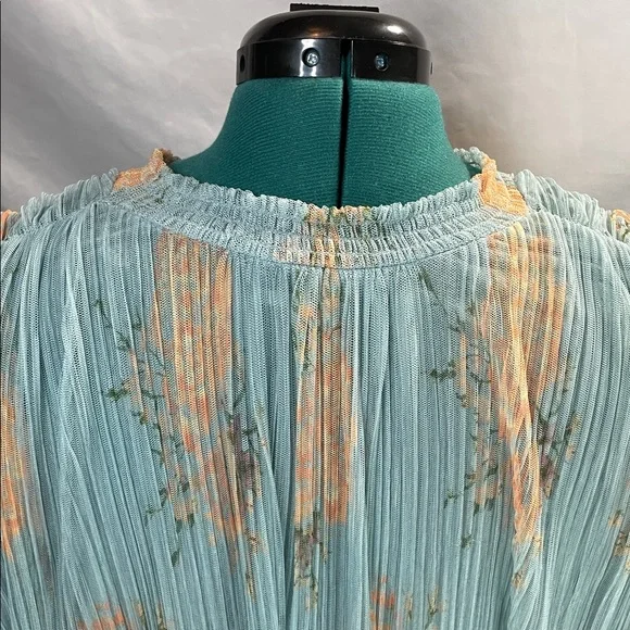 Free People Flowing Blouse in Soft Blue and Peach - Picture 12 of 16